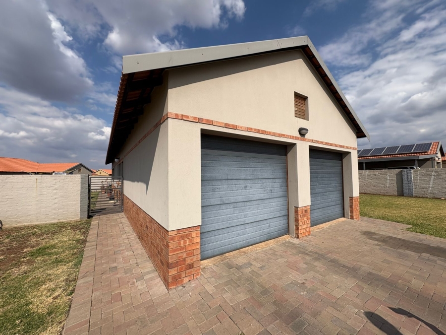 4 Bedroom Property for Sale in Waterkloof A H North West